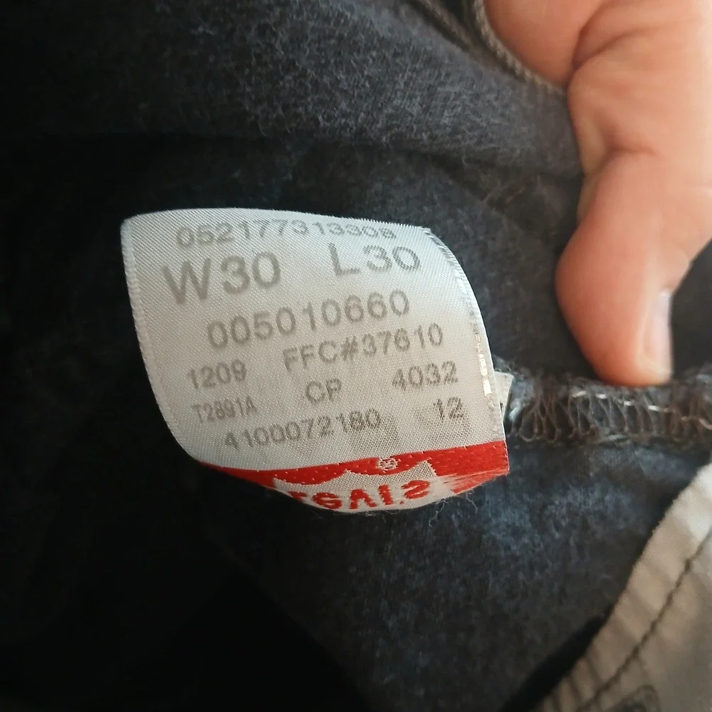 Levi's 501 Jeans Mens 30x30 (FITS28x27) Black Button Fly Cotton Denim